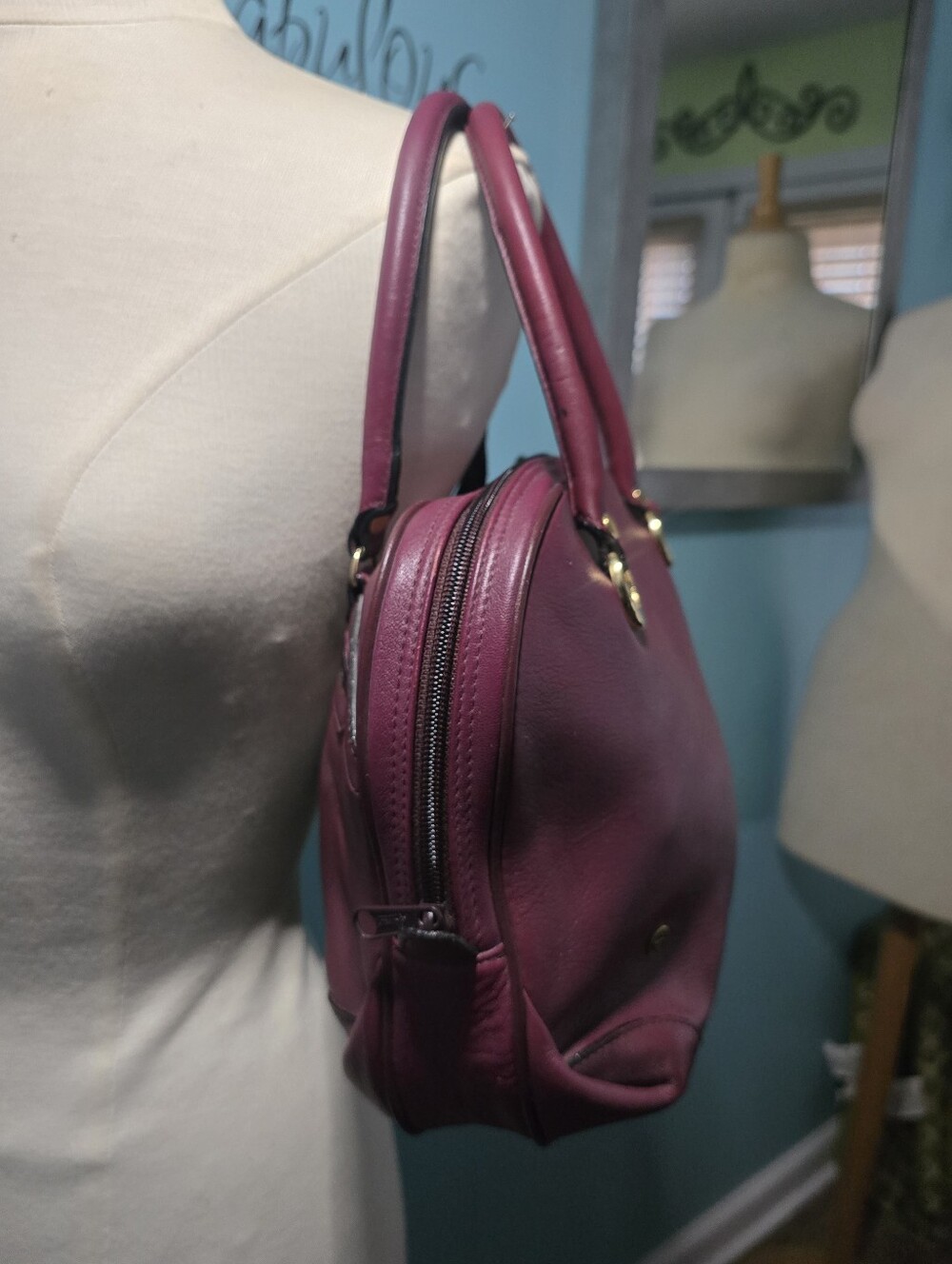 Etienne Aigner Leather Tote Bag in Burgundy - Picture 3 of 7